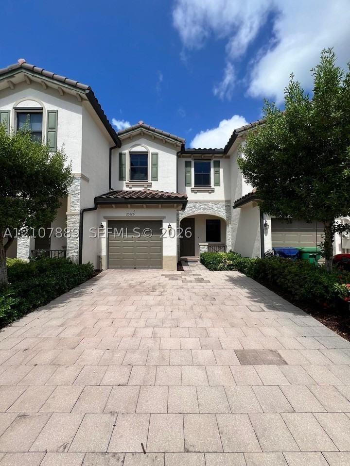 25120 Sw 114th Ave #25120 - Photo 2 of 30