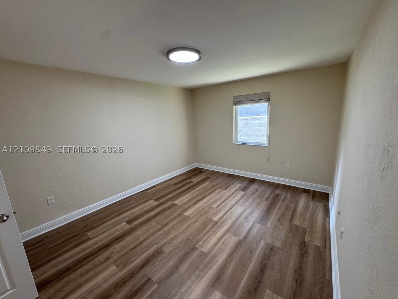 2319 Swanson Ave - Photo 5 of 14
