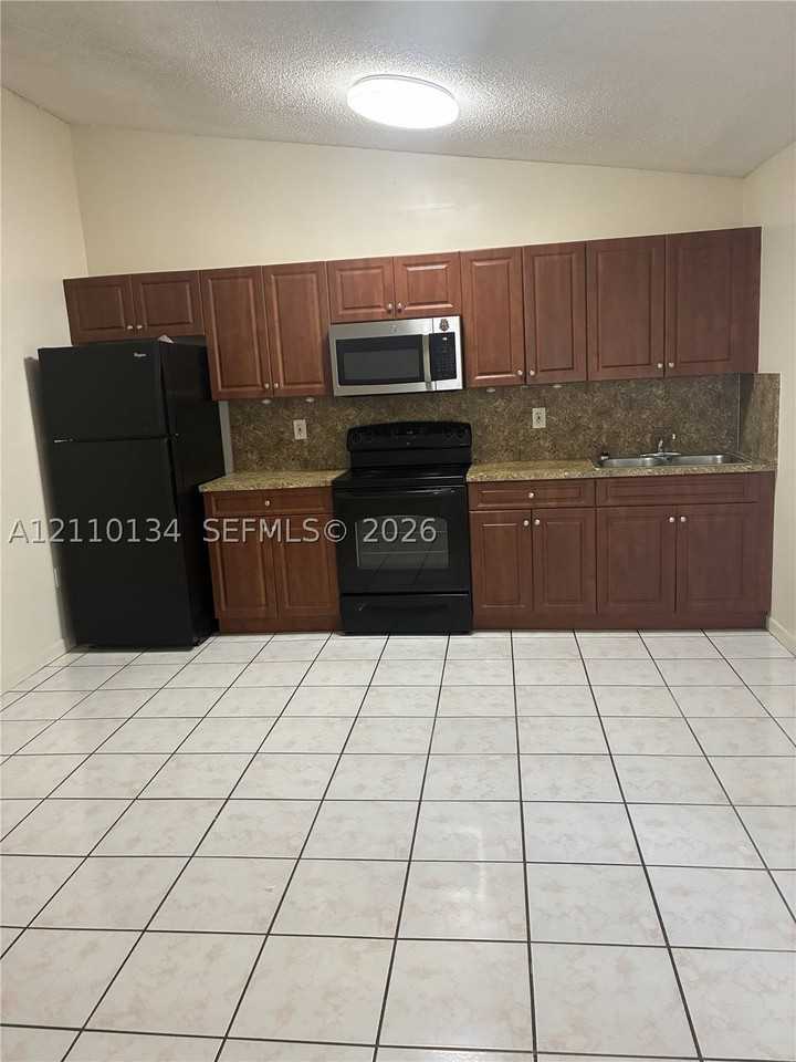 9144 Nw 111th Ter #0 - Photo 2 of 6