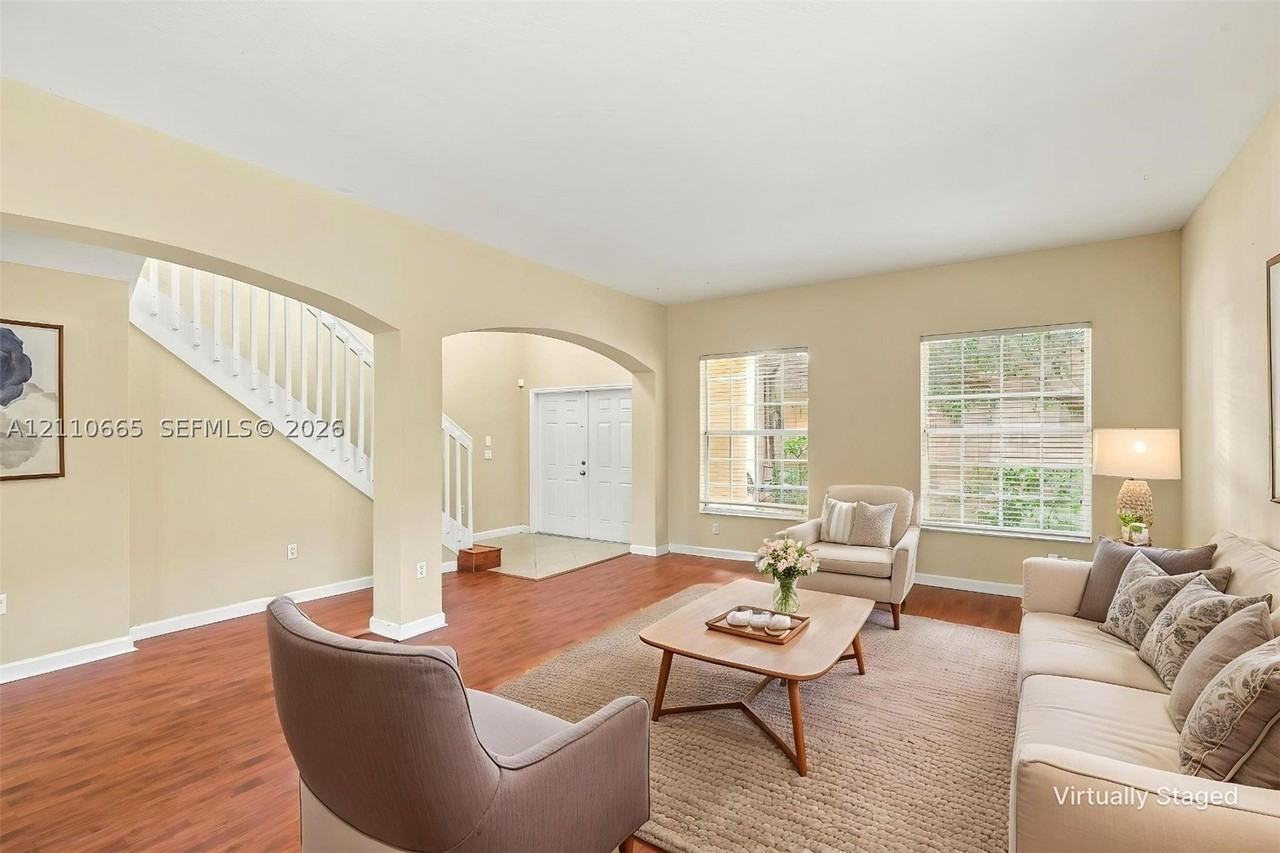 1485 Ne 40th Rd - Photo 3 of 18