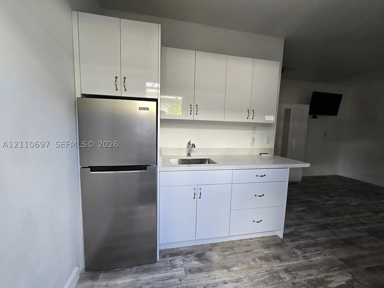18132 Sw 113th Ave - Photo 3 of 7