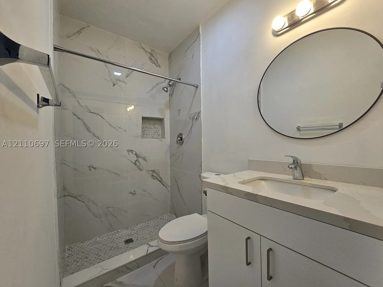 18132 Sw 113th Ave - Photo 4 of 7