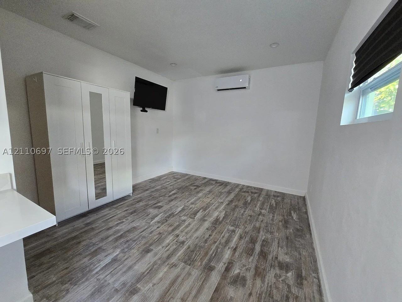18132 Sw 113th Ave - Photo 6 of 7