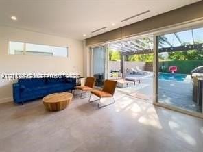 3056 Sw 18th St #3056 - Photo 7 of 30