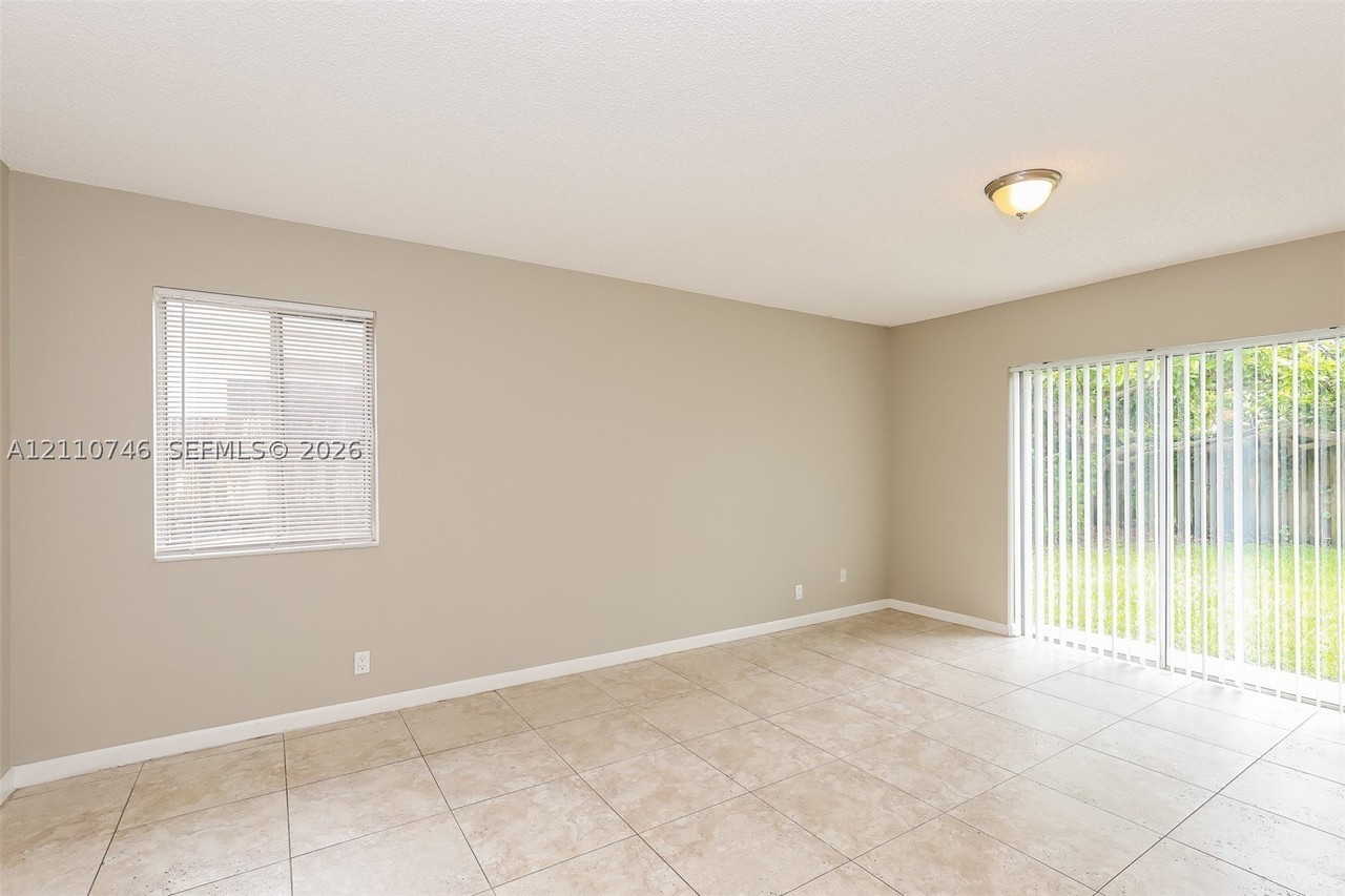 7200 Nw 46th St - Photo 7 of 15
