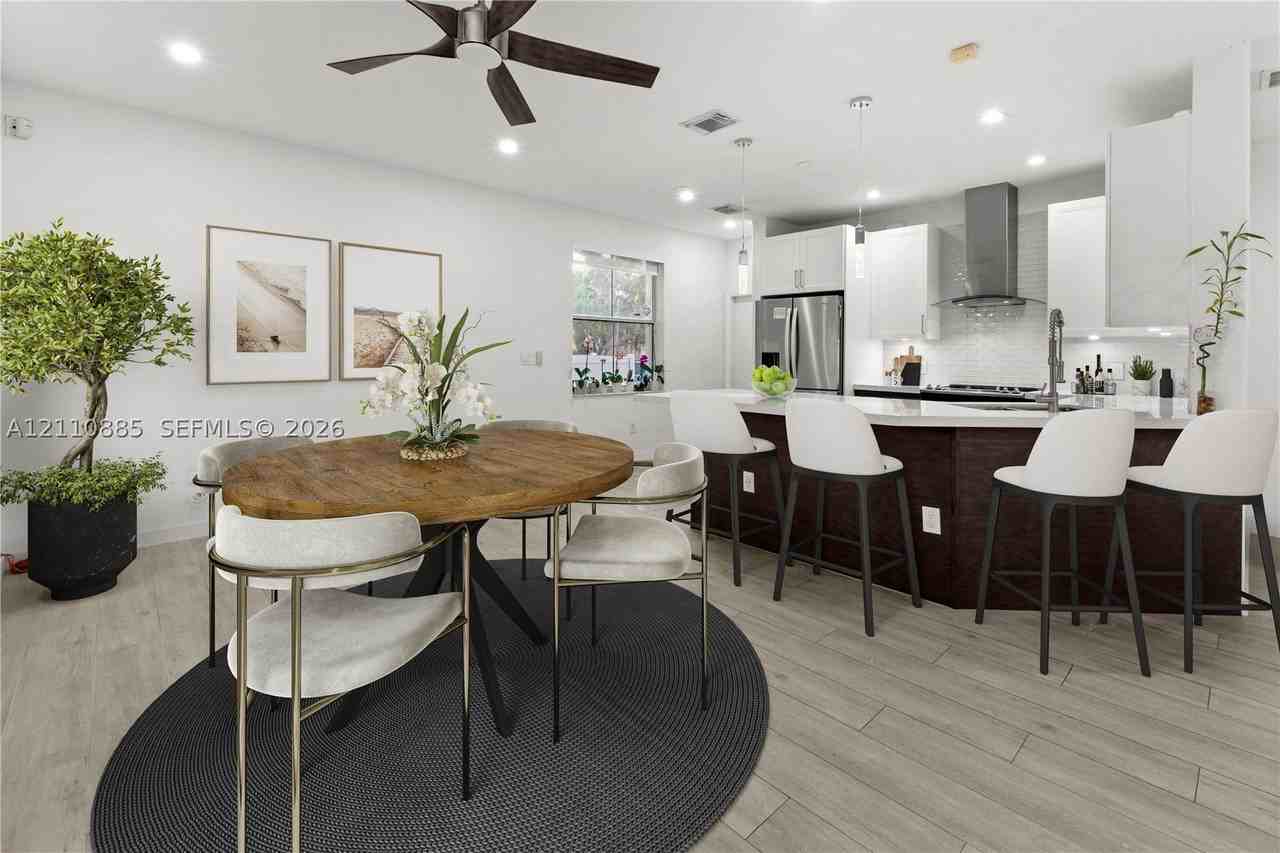 17130 Sw 36th Ct - Photo 4 of 49