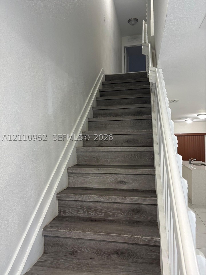1225 Nw 9th Ave #0 - Photo 4 of 15
