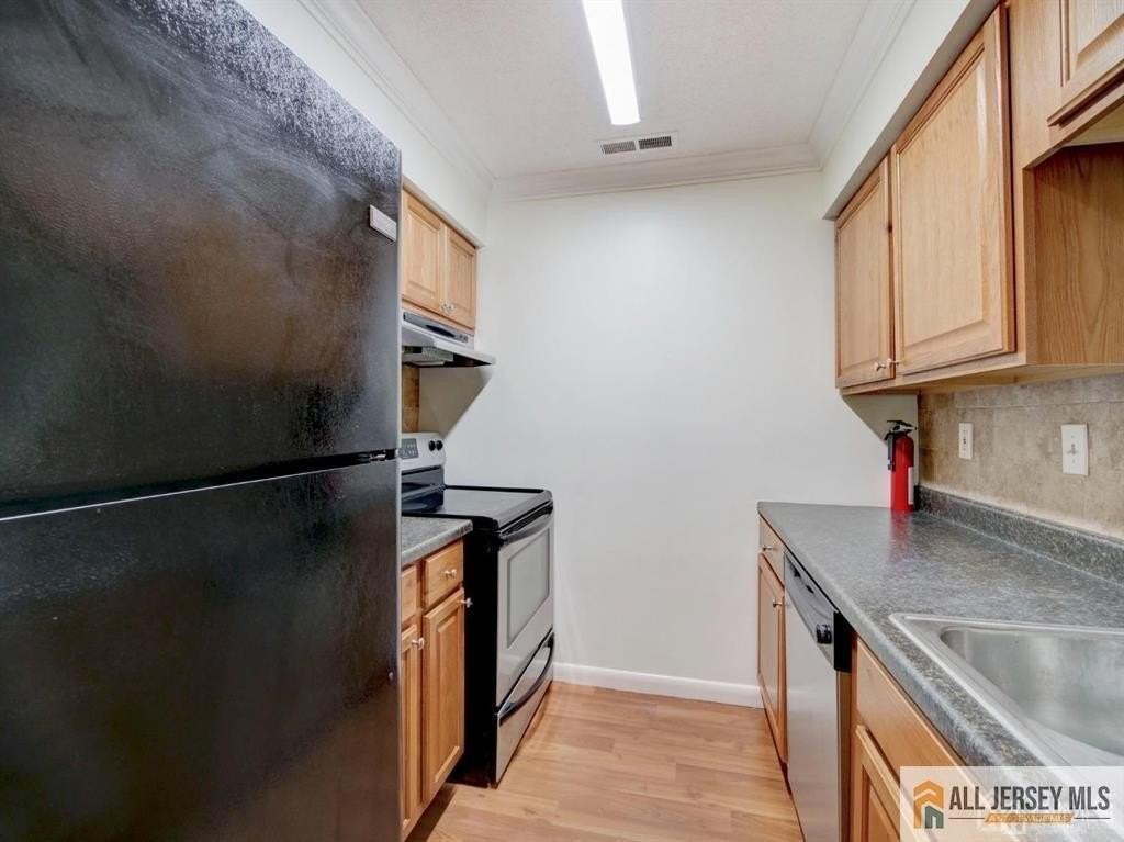 1513 Ravens Crest Dr - Photo 4 of 17