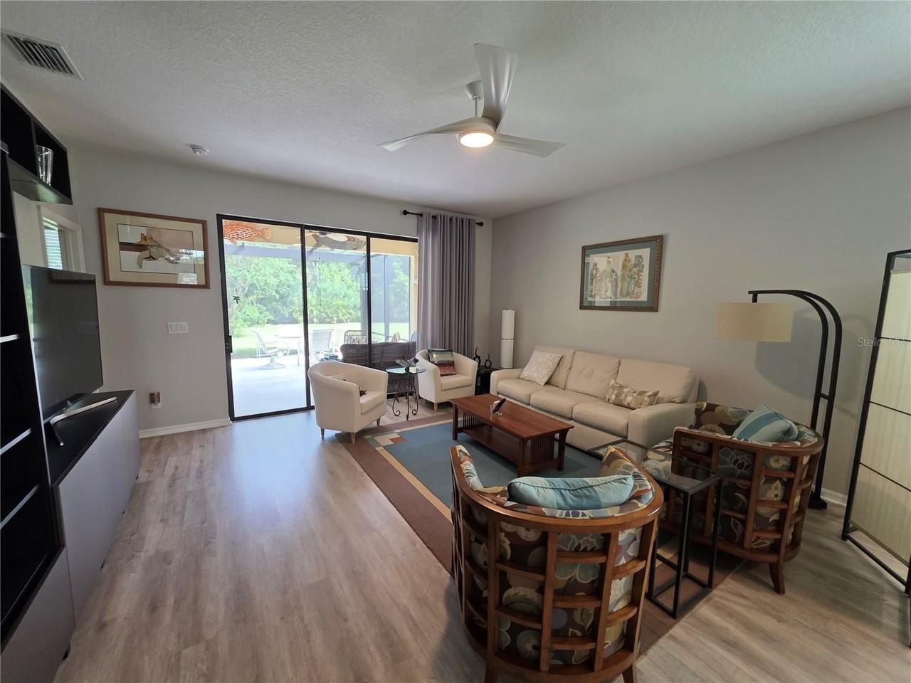 8107 Stirling Falls Cir - Photo 5 of 14
