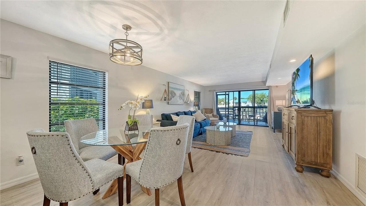 1249 Dockside Pl #110 - Photo 3 of 21