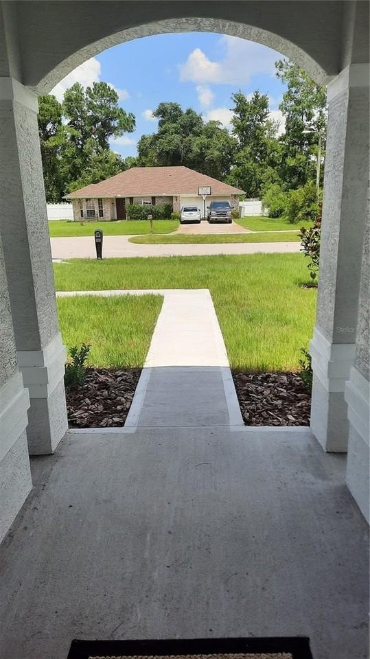 9 Ziegler Pl - Photo 3 of 31
