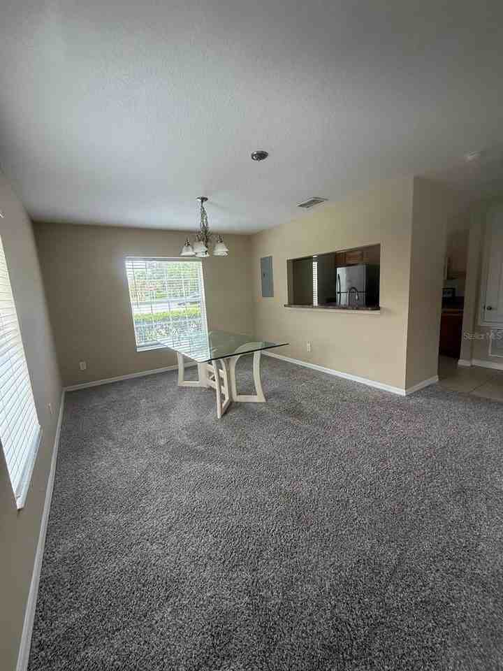 302 Belvedere Way - Photo 2 of 13