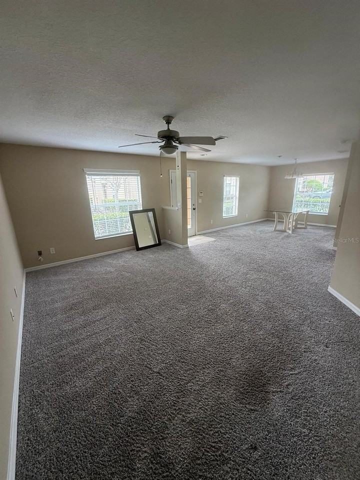 302 Belvedere Way - Photo 3 of 13