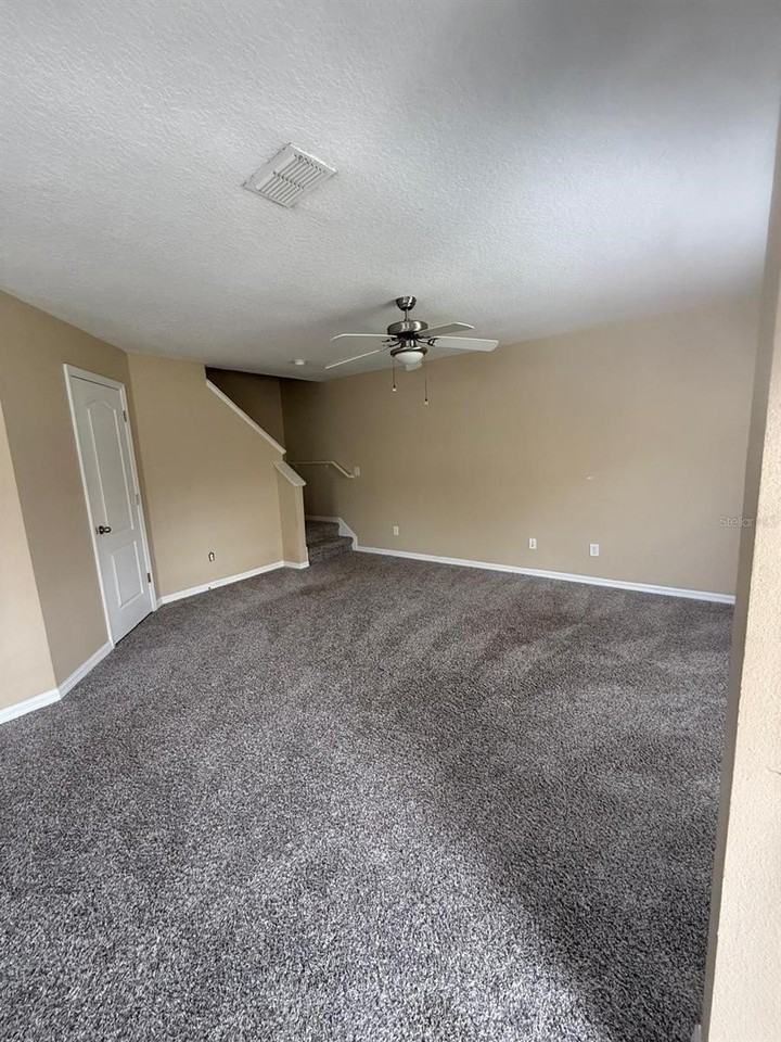 302 Belvedere Way - Photo 7 of 13