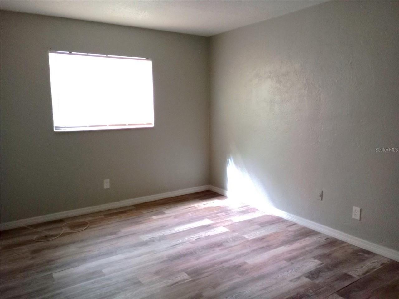 1225 Kennedy Rd #02 - Photo 5 of 6