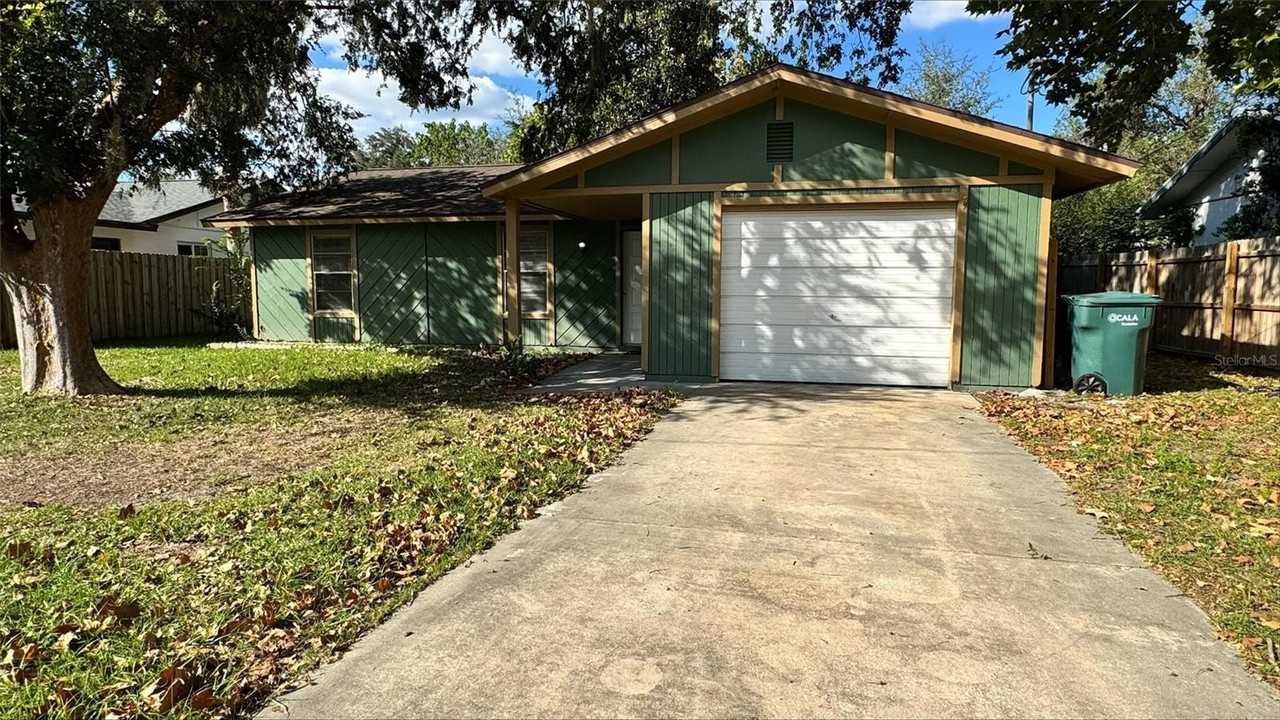 1811 Ne 29th Pl - Photo 2 of 15