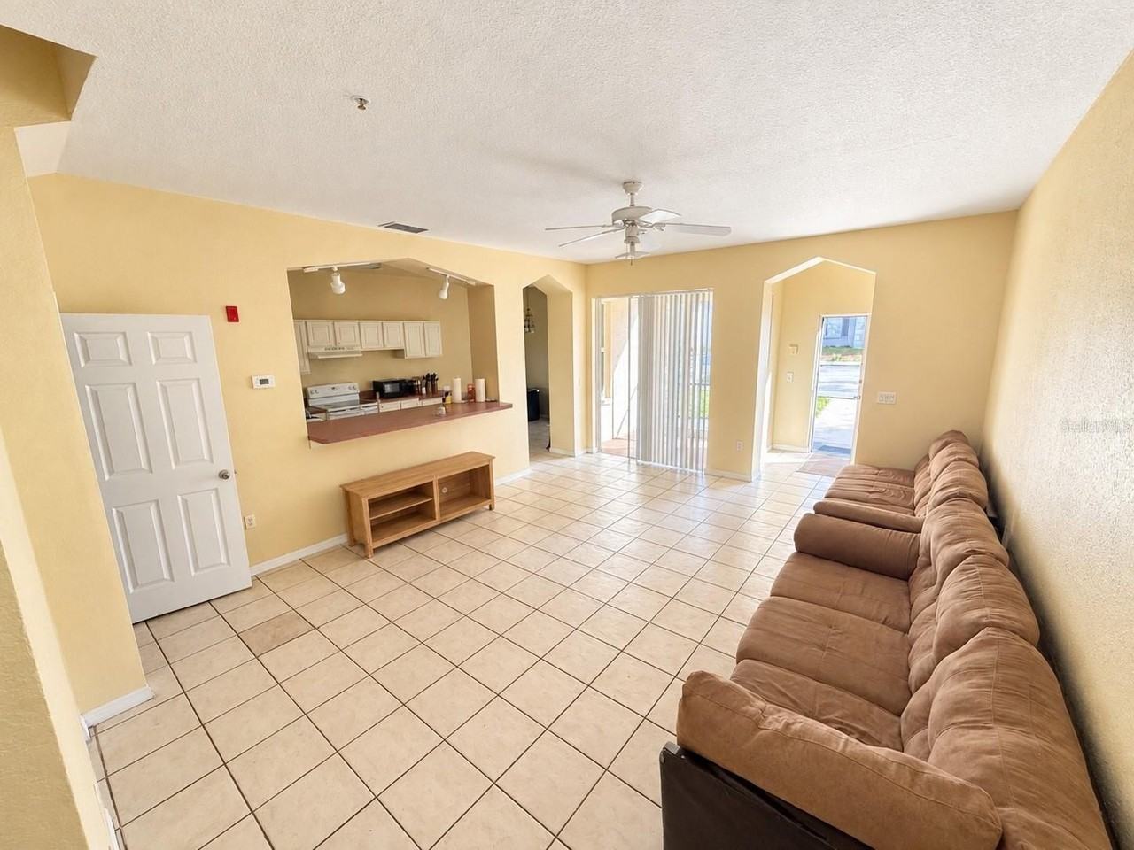 5001 Sunridge Palms Dr - Photo 3 of 18