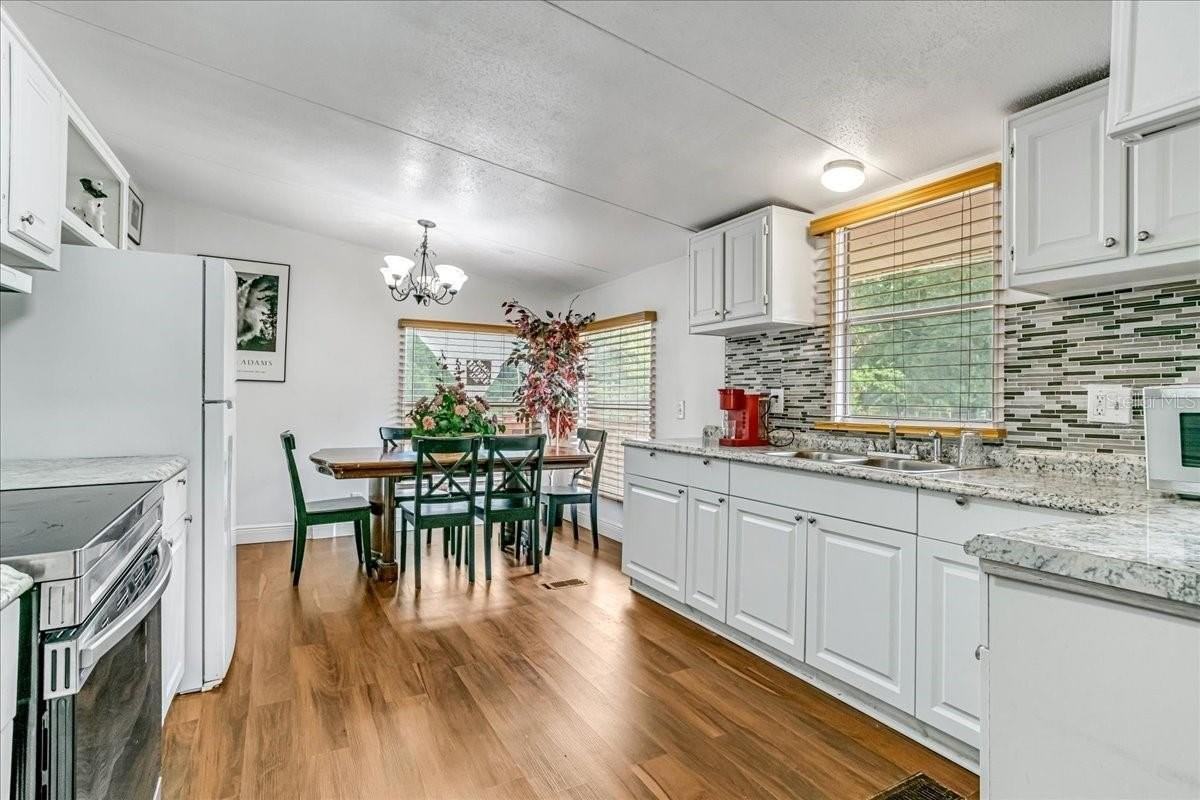 33608 Mandrake Rd - Photo 4 of 34