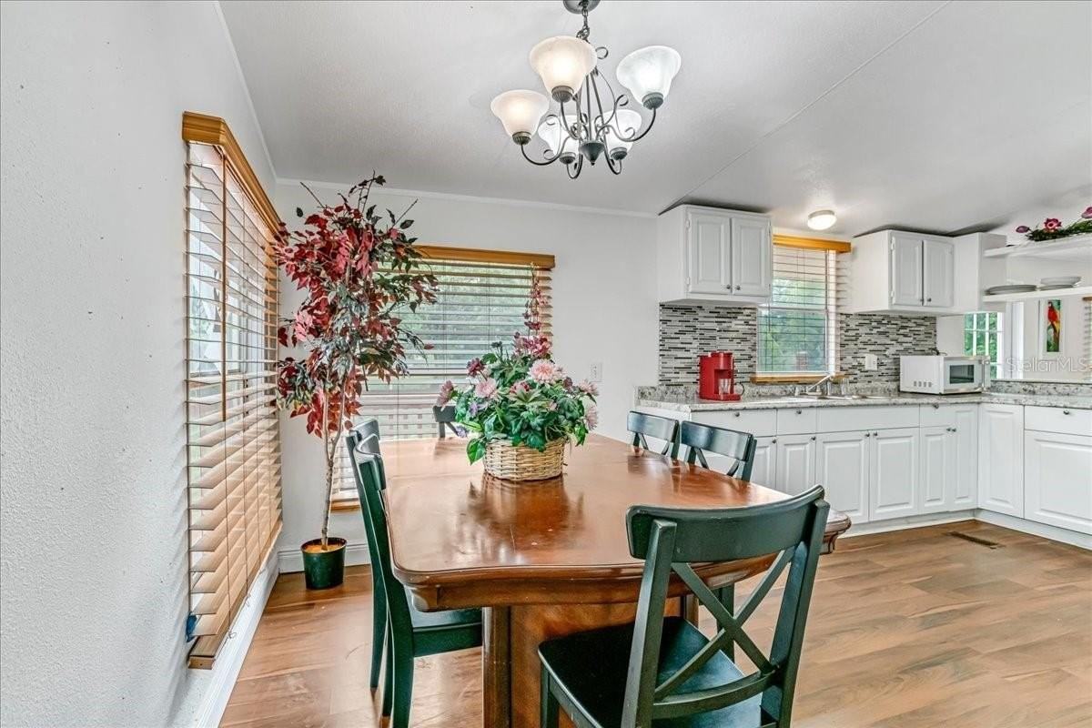 33608 Mandrake Rd - Photo 6 of 34