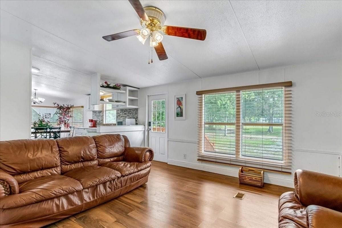 33608 Mandrake Rd - Photo 7 of 34
