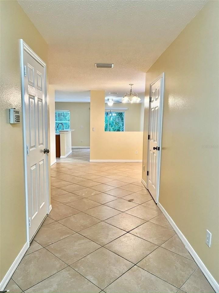 4310 Silver Falls Dr - Photo 6 of 24