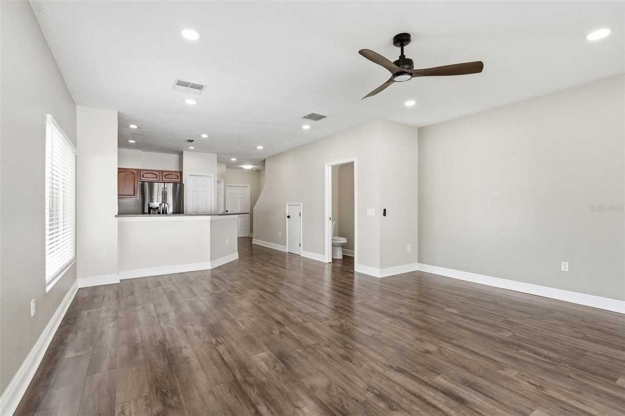 20484 Needletree Dr - Photo 7 of 27
