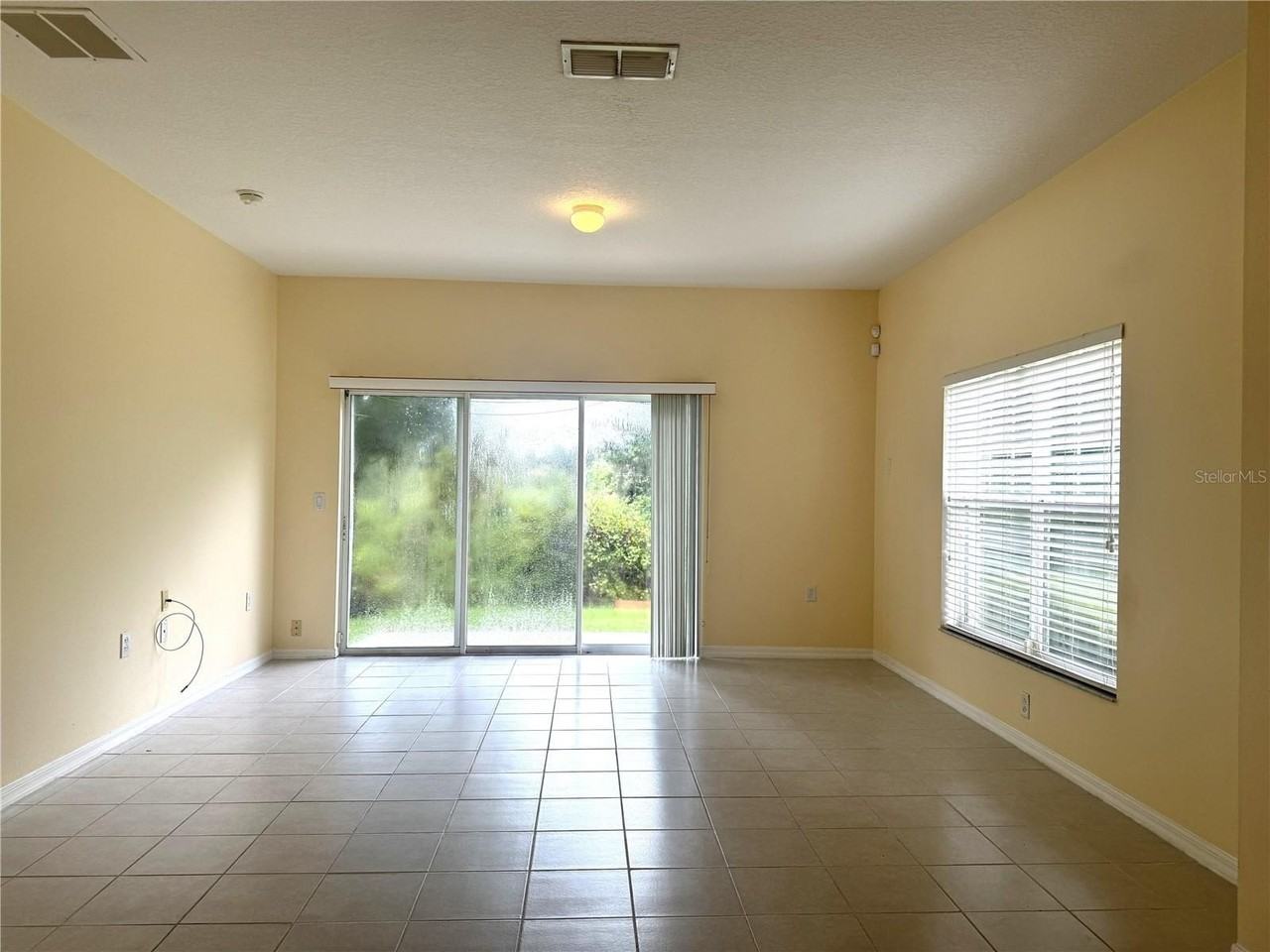 20123 Indian Rosewood Dr - Photo 5 of 35