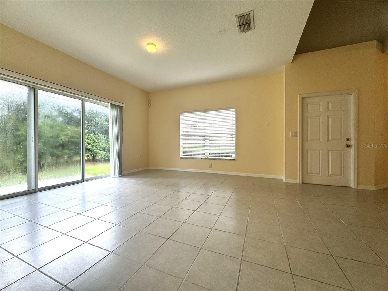 20123 Indian Rosewood Dr - Photo 6 of 35