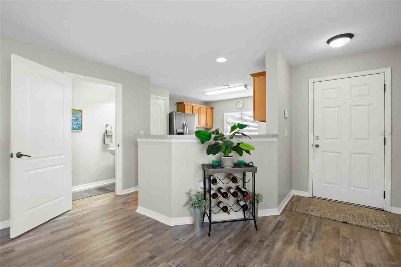 10924 Johanna Ave - Photo 7 of 50