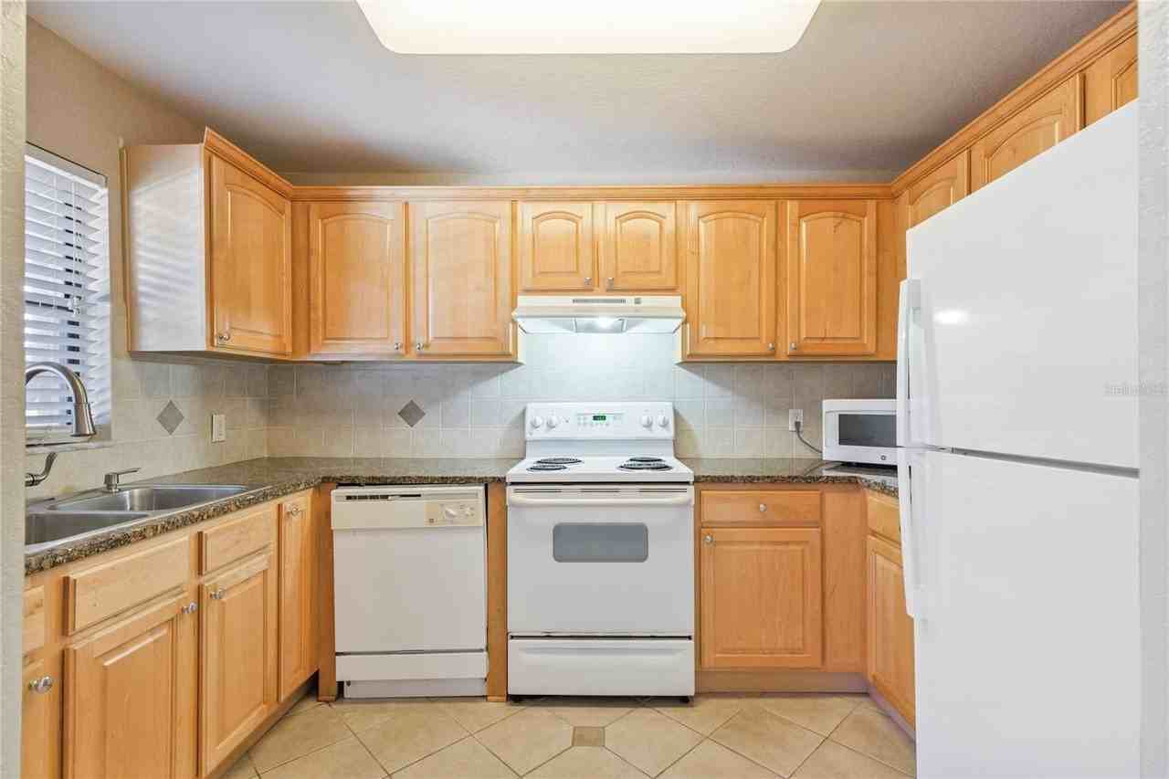 6150 Gulfport Blvd S #202 - Photo 7 of 41