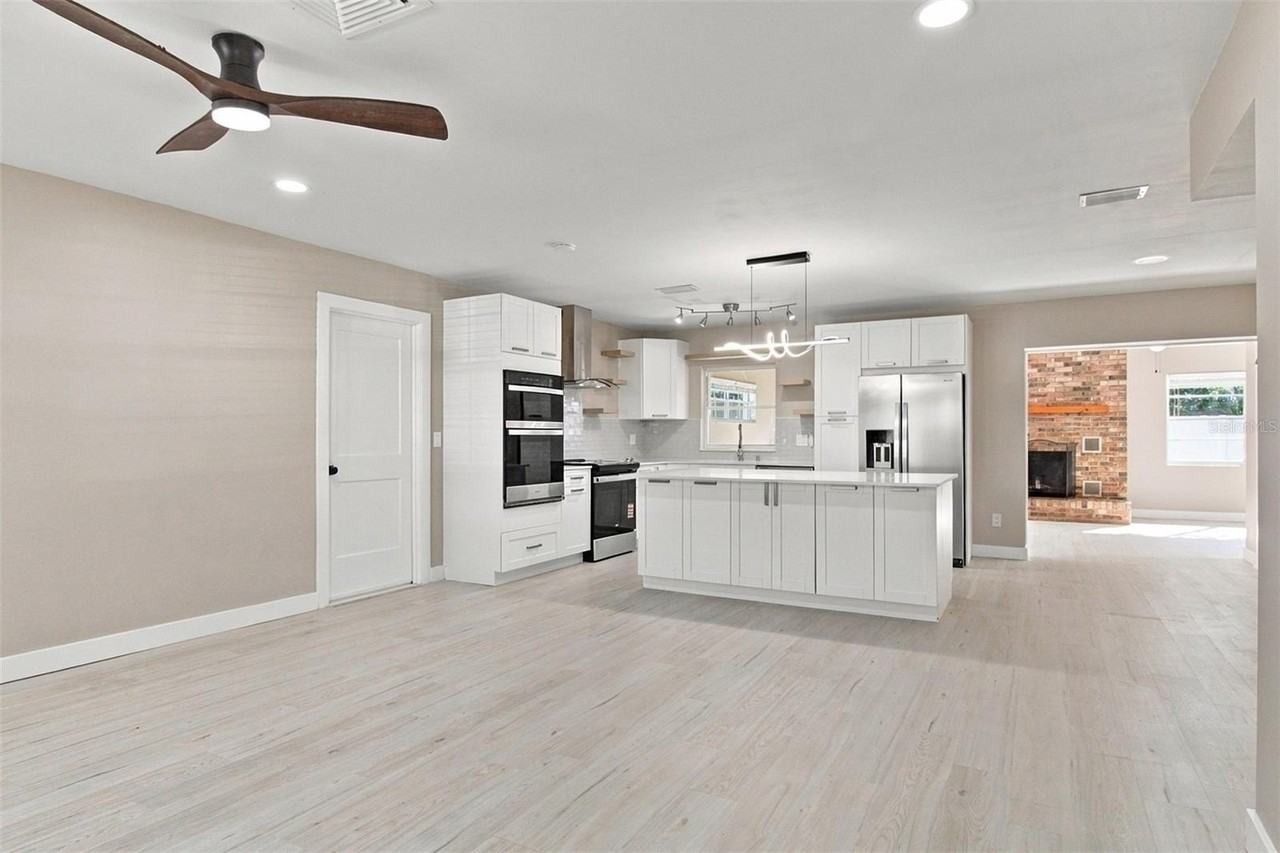 6409 Rosewood Dr - Photo 7 of 35