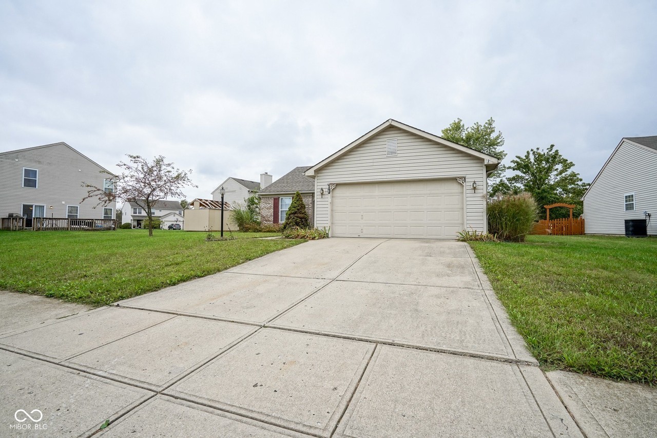 20 Lynn Ct - Photo 2 of 31