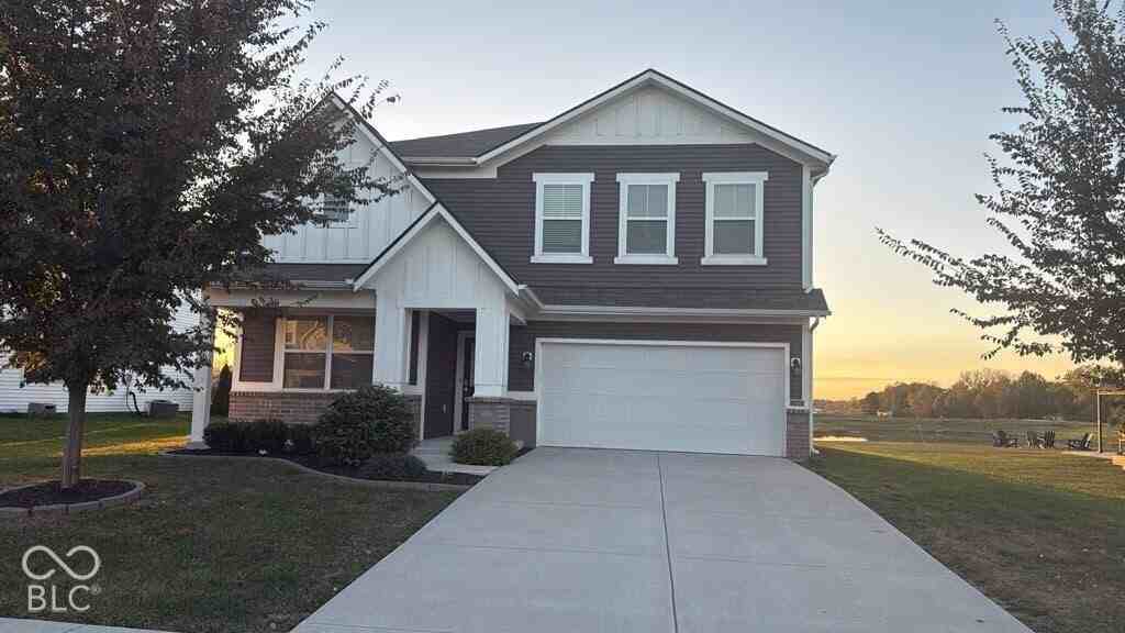 2466 Dixon Creek Dr - Photo 2 of 34