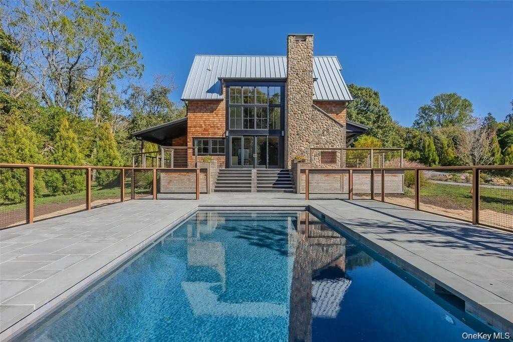 141A North Ferry Road - Photo 5 of 12