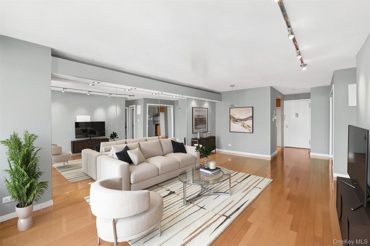 1815 215th St #15L - Photo 5 of 18