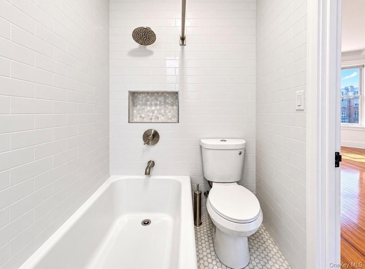 5922 Catalpa Ave #3 - Photo 4 of 8