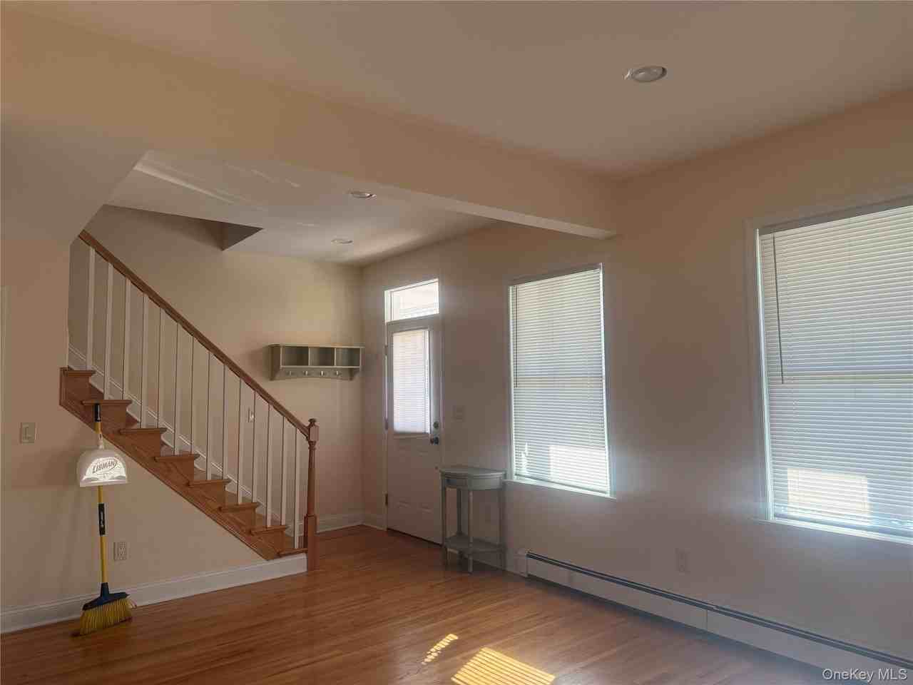 13 Maple St - Photo 5 of 11