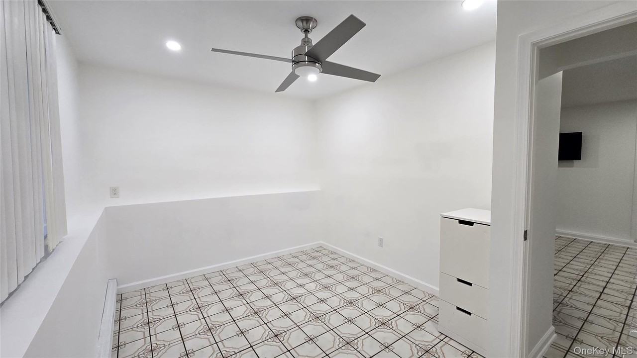 105 Jefferson Rd - Photo 6 of 6