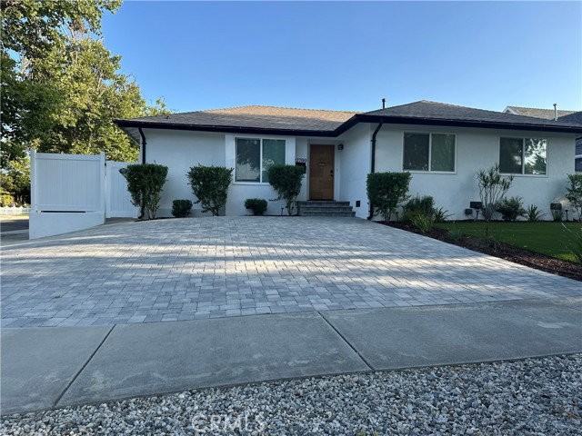 22700 Criswell St - Photo 2 of 8