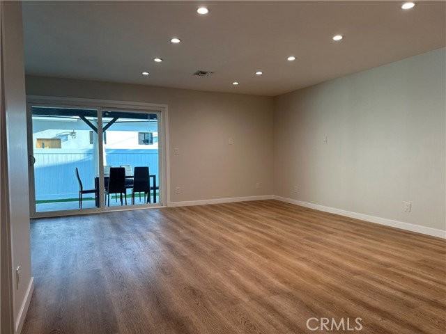 22700 Criswell St - Photo 6 of 8