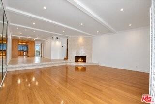5352 Zelzah Ave #14 - Photo 7 of 8