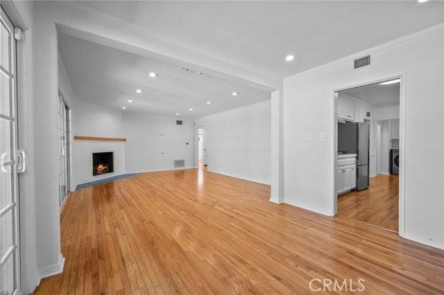 12609 Milbank St - Photo 4 of 8