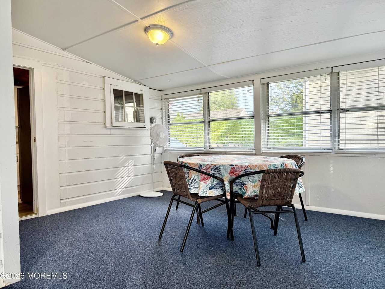 317 Philadelphia Blvd - Photo 7 of 34