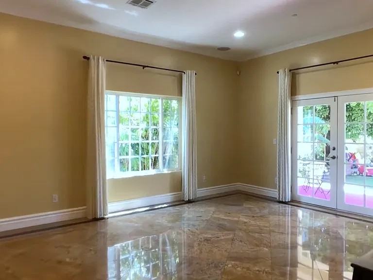 837 N Pass Ave - Photo 3 of 8
