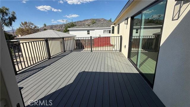 10641 Helendale Ave - Photo 3 of 8