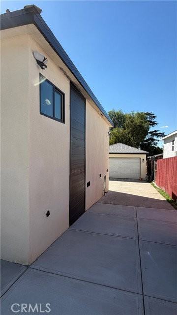 10641 Helendale Ave - Photo 6 of 8