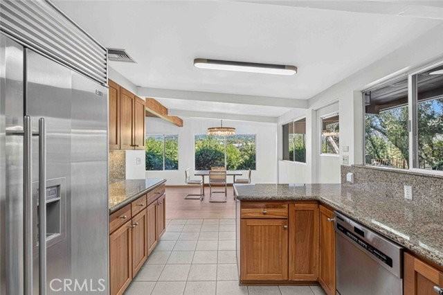 4270 Mesa Vista Dr - Photo 2 of 8