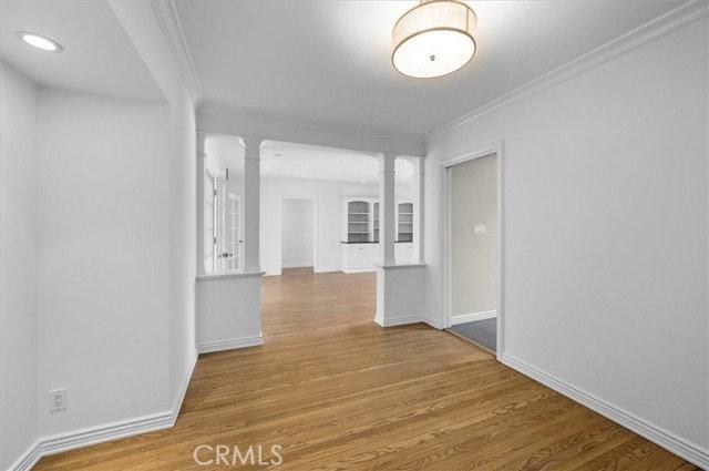 7734 Hosford Ave - Photo 5 of 7