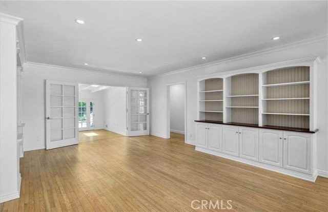 7734 Hosford Ave - Photo 6 of 7