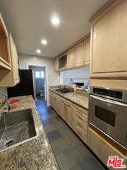 1511 12th St #1 - Photo 6 of 8